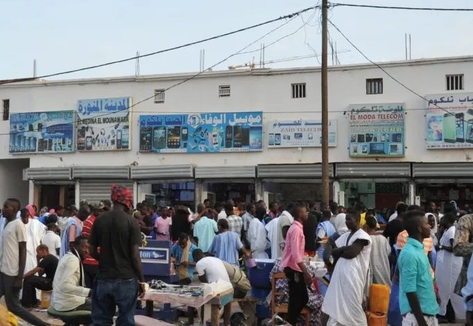 Vente de téléphones: Un accord intervenu entre les revendeurs et les douanes (média)