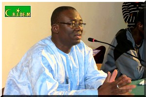 Bios Diallo éblouit par sa culture et plaide pour une veille de l’éducation civique renforcée - [PhotoReportage] 