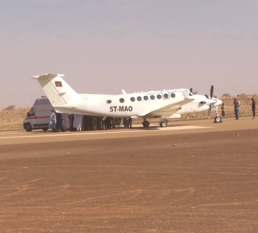 Sur ordre du Président, un jet privé transporte Neina de Tidjikja à Nouakchott pour y être soignée