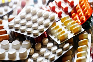 Les saisies de faux médicaments se multiplient au Sénégal
