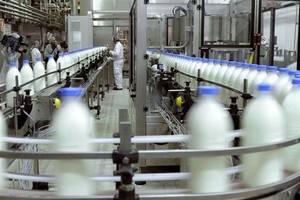 Les coopératives agropastorales signent un accord de collecte de lait avec la SNPL